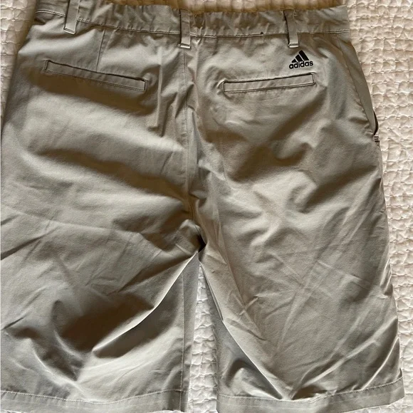 Adidas Golf Shorts Gray - Picture 3 of 4